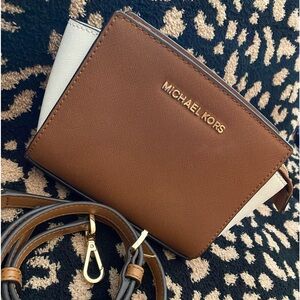 Michael Kors Mini Crossbody